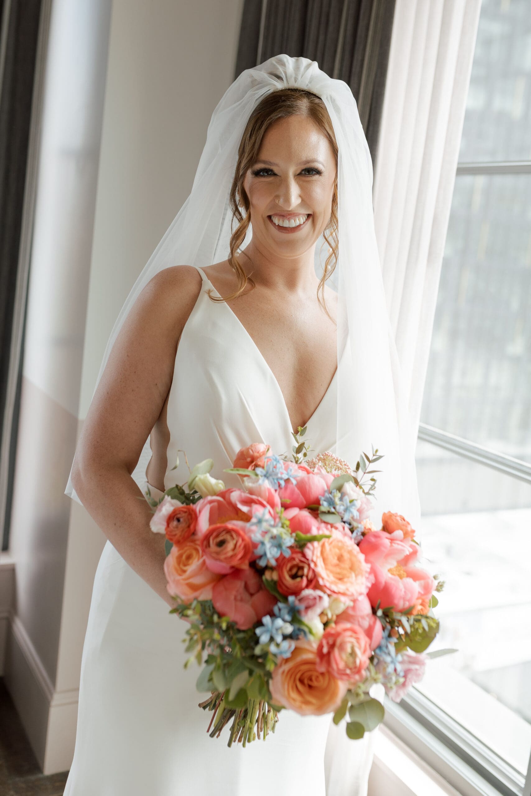 Bride Emma shares her experience with Windy City Glam: structured, professional bridal makeup that still felt personal and tailored to her.