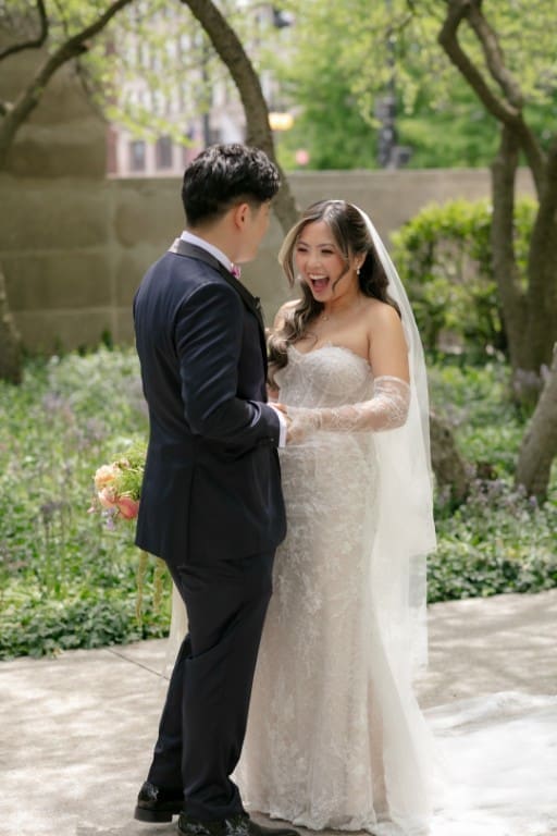 Chicago bride and groom posing.