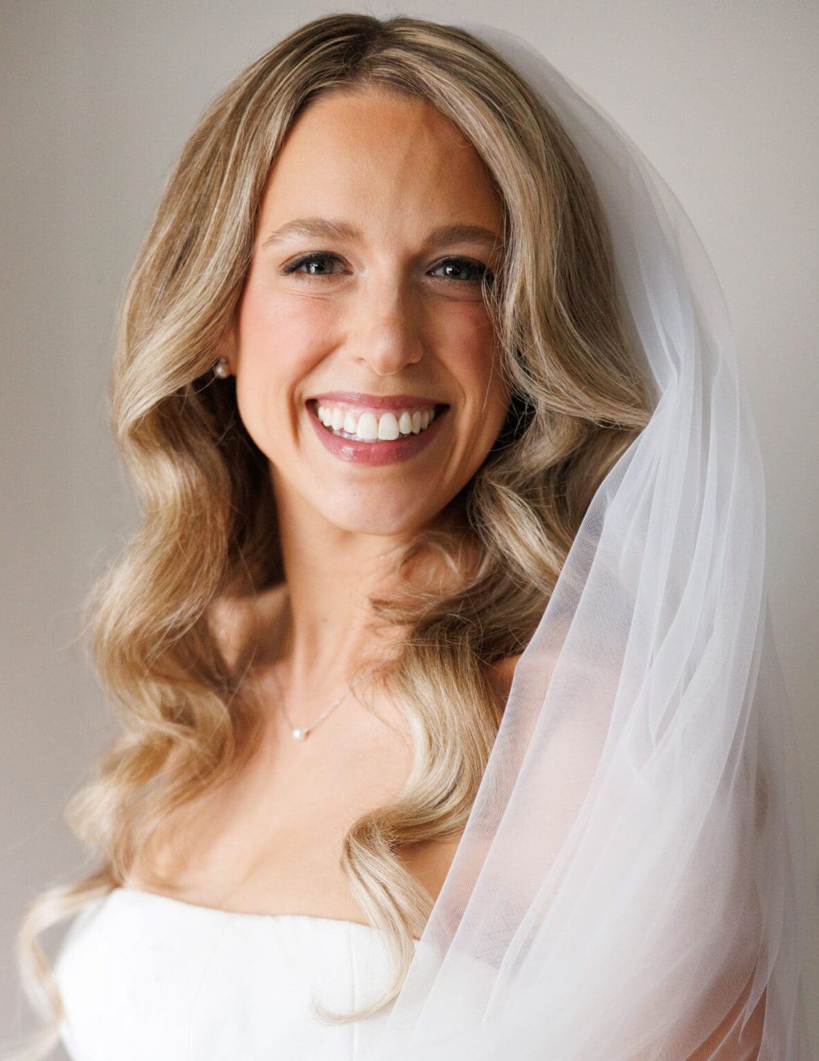 Chicago bride in soft glam