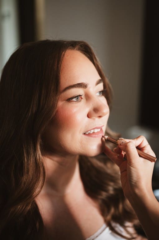 Chicago bride with natural makeup
