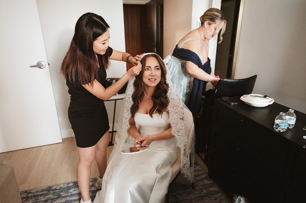 Chicago bride with natural makeup