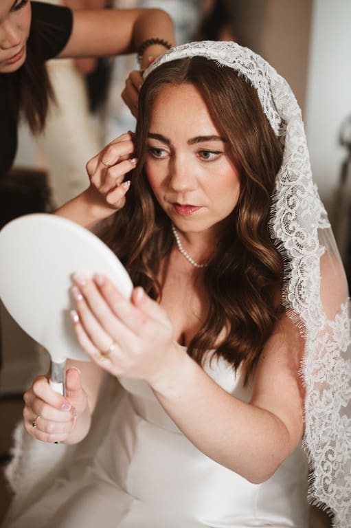 Chicago bride with natural makeup