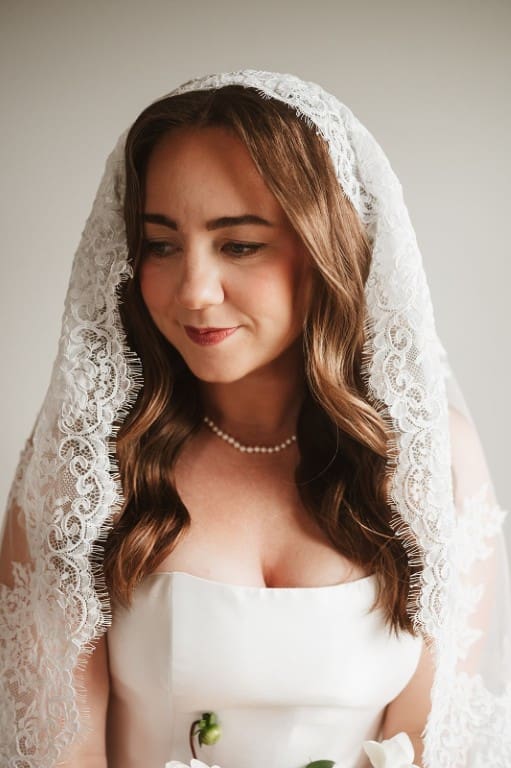 Chicago bride with natural makeup
